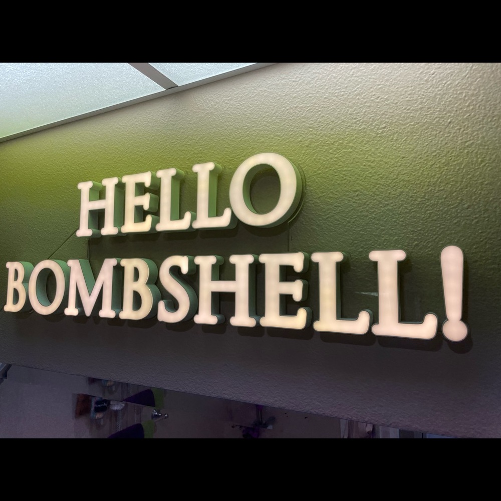 VS Display sign Authentic HELLO BOMBSHELL - Picture 7 of 10